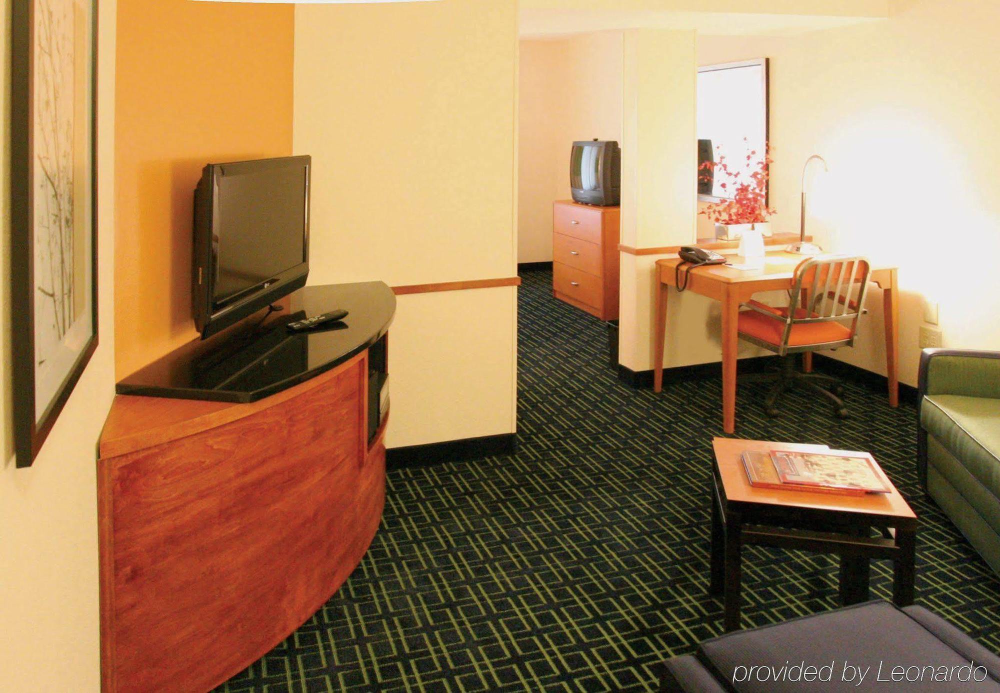 Fairfield Inn & Suites Hilton Head Island Bluffton Rom bilde